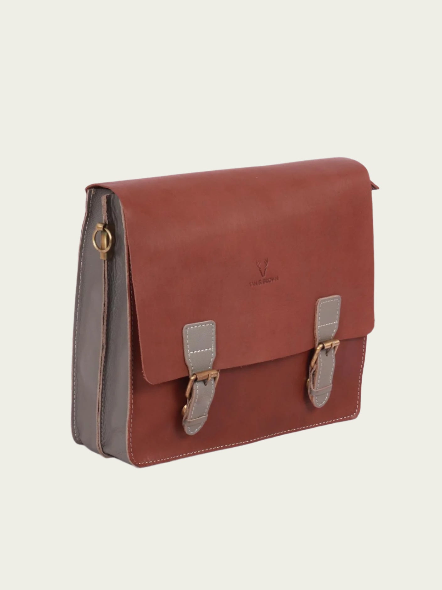 NOIR SLING BAG