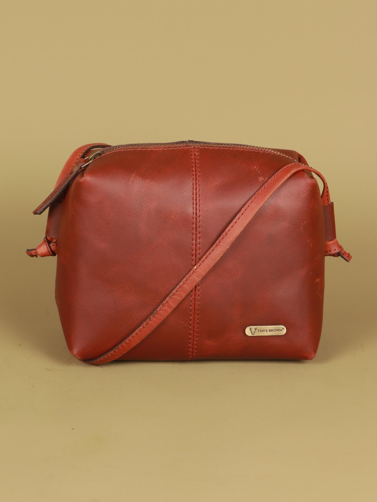 TWINKLE SLING BAG