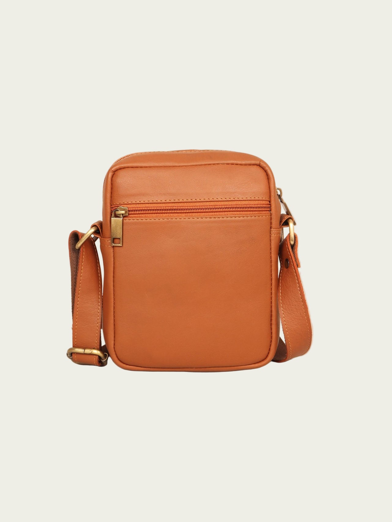 LEATHER SLING BAG