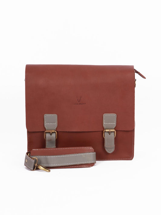 NOIR SLING BAG