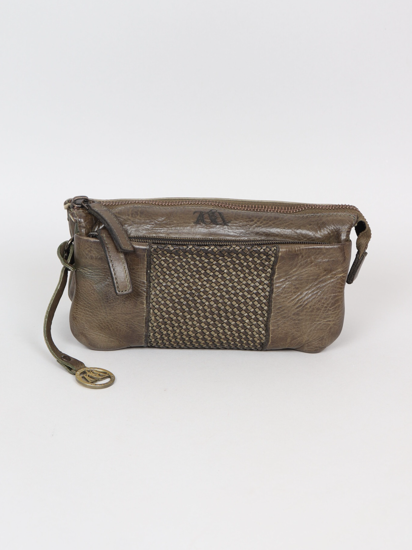 leather sling bag