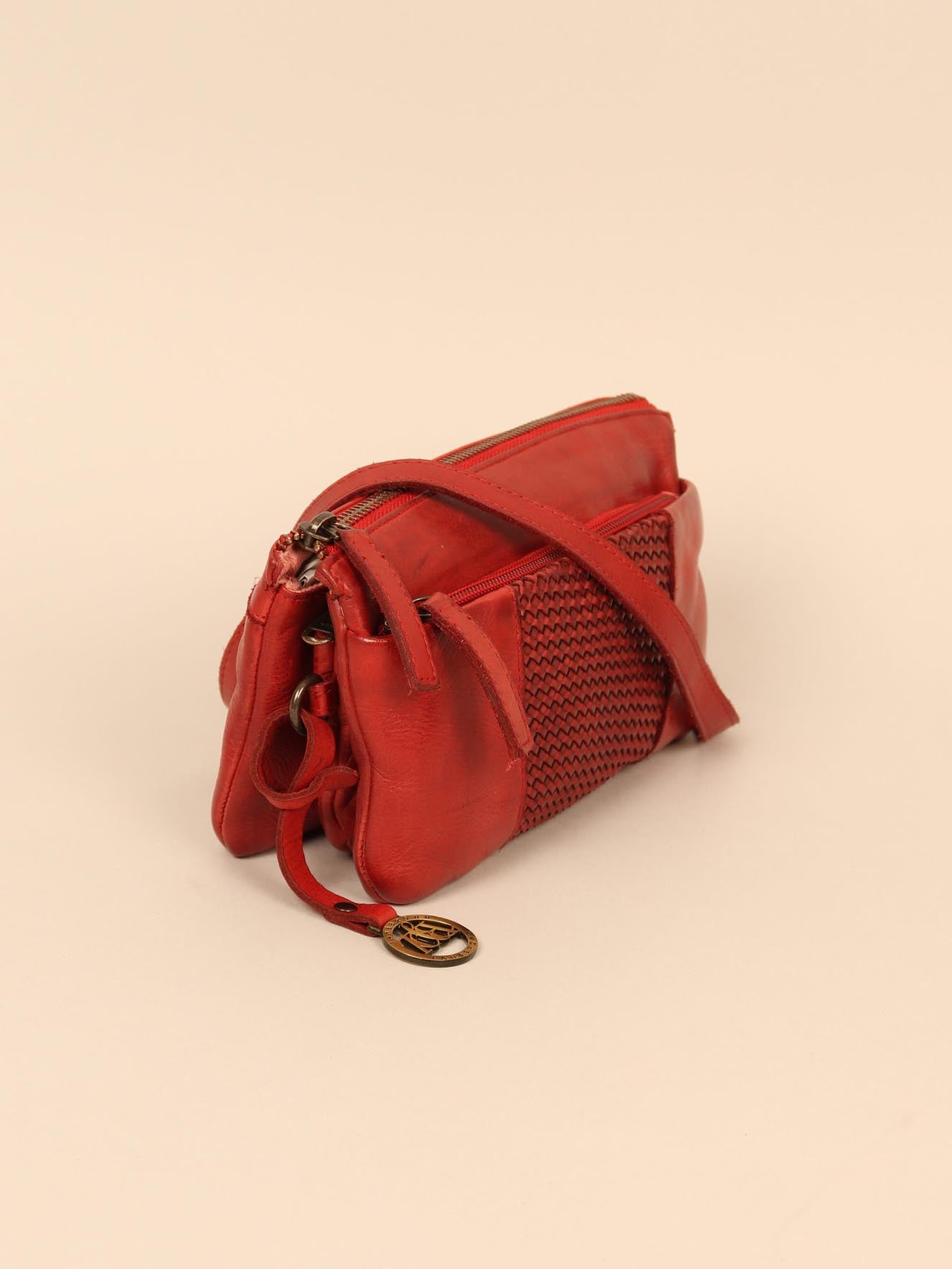 leather sling bag
