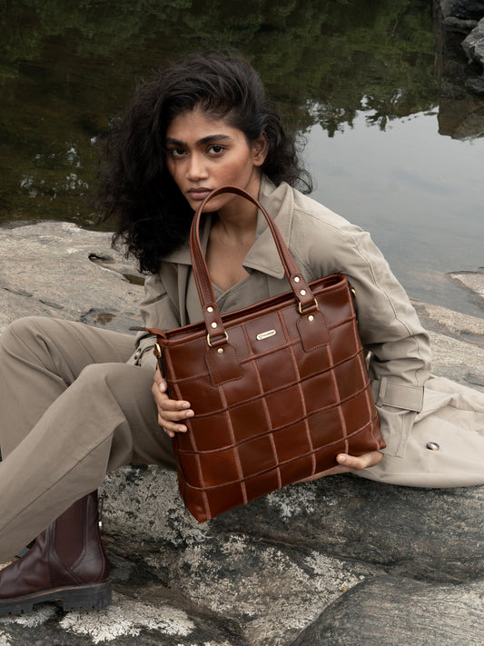 Leather tote bag