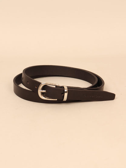 Slim women's leather belt
