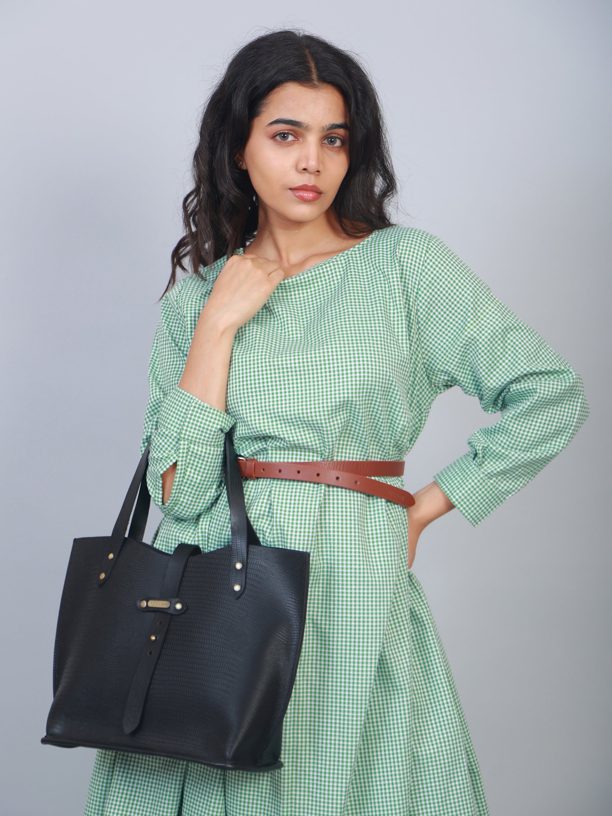 Leather tote bag