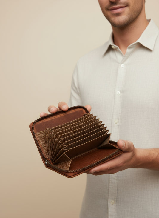 ZIP CLOSURE CARD HOLDER