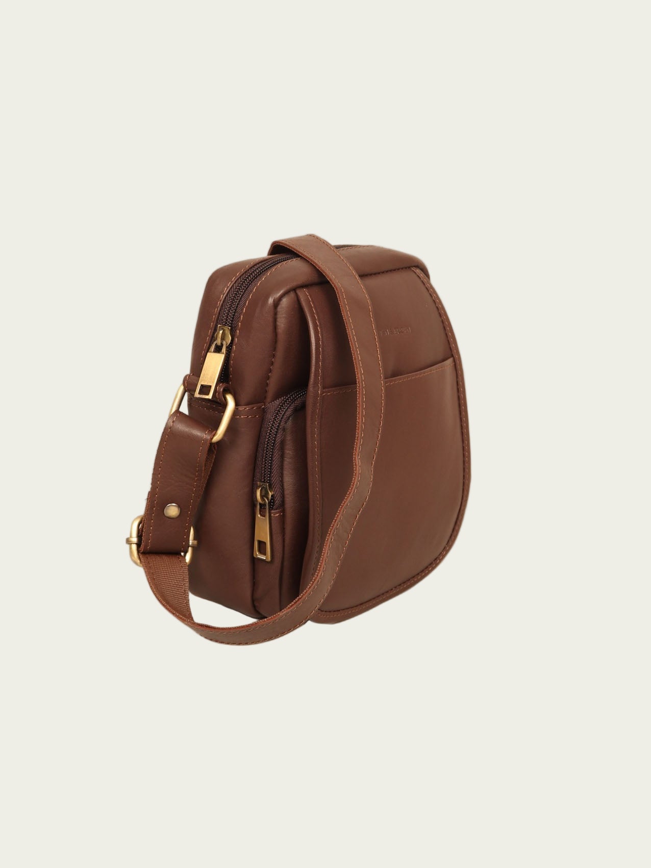 LEATHER SLING BAG