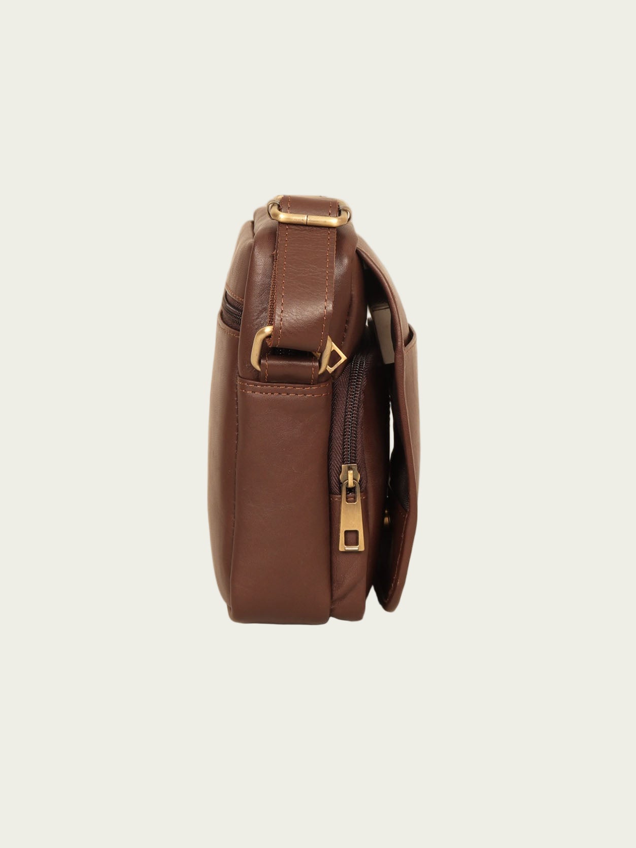 LEATHER SLING BAG