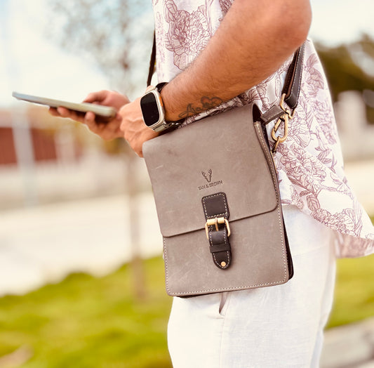 JIYA SLING BAG
