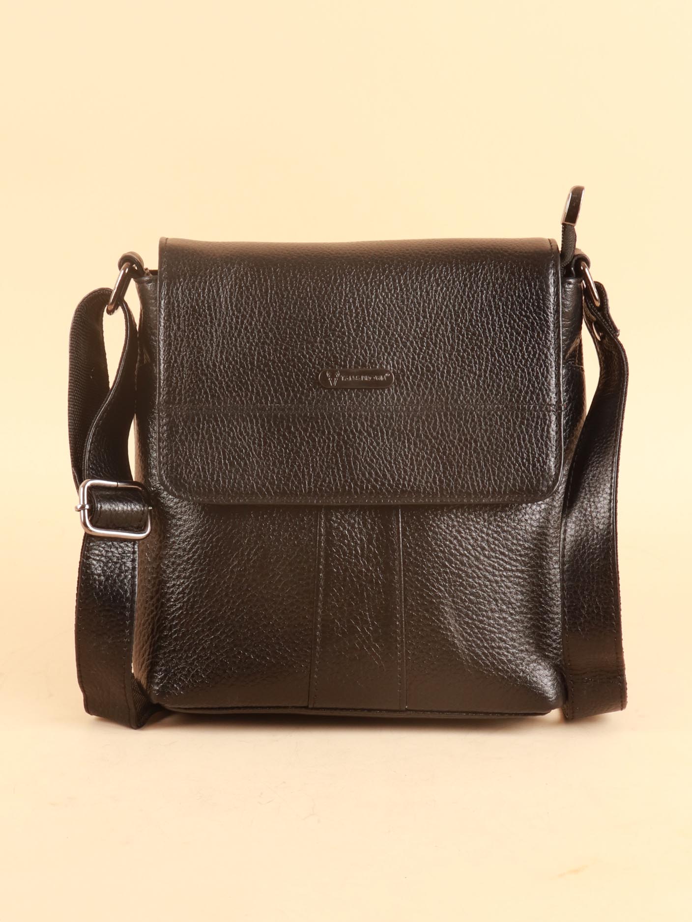 ZEAL SLING BAG