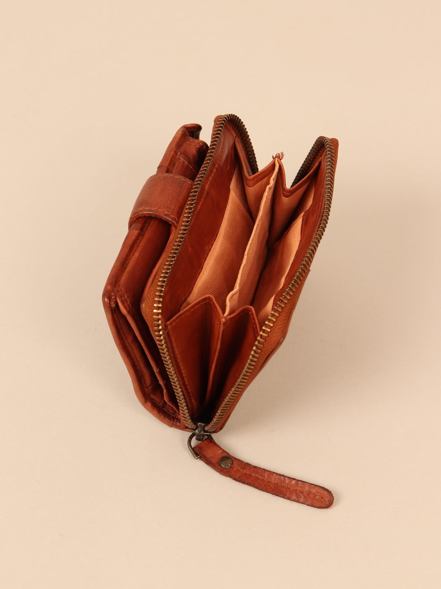 Women's leather wallet