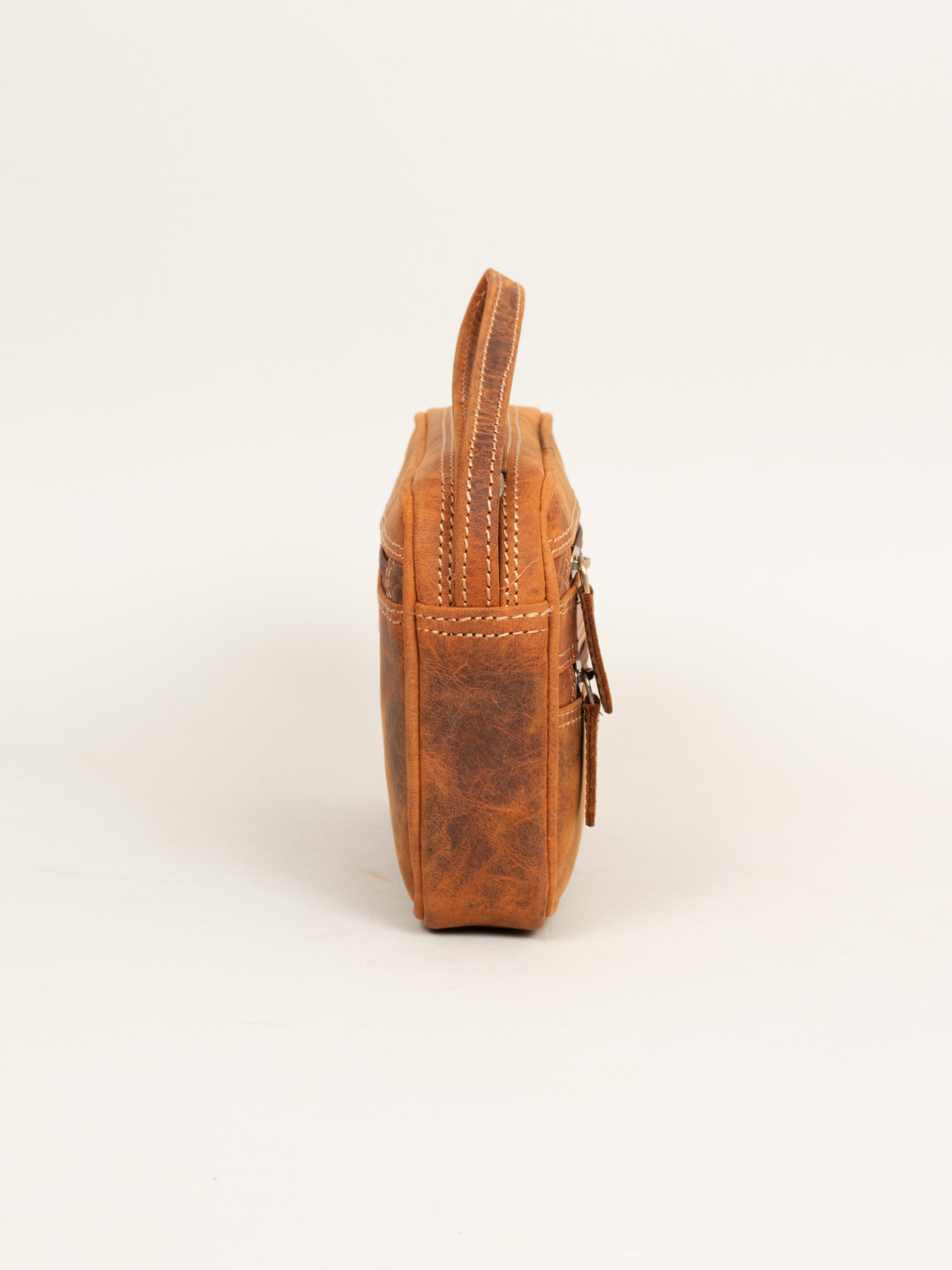 Leather travel pouch