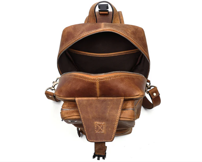
Vintage Leather Bag
