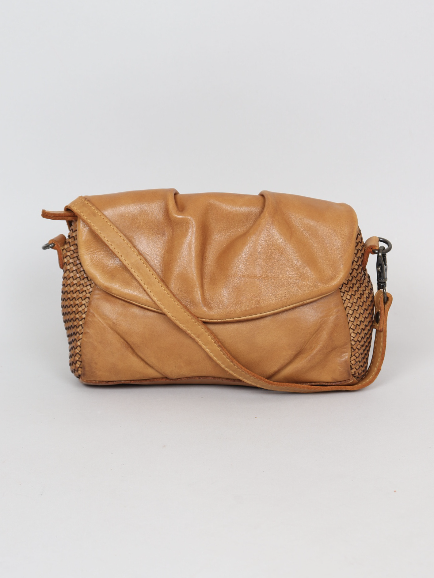 premium leather sling bag
